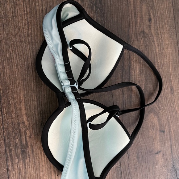 Victoria secret Pink 32c bikini top - Picture 4 of 4